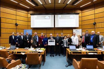 WWF presents its highest award to Danube basin commission
